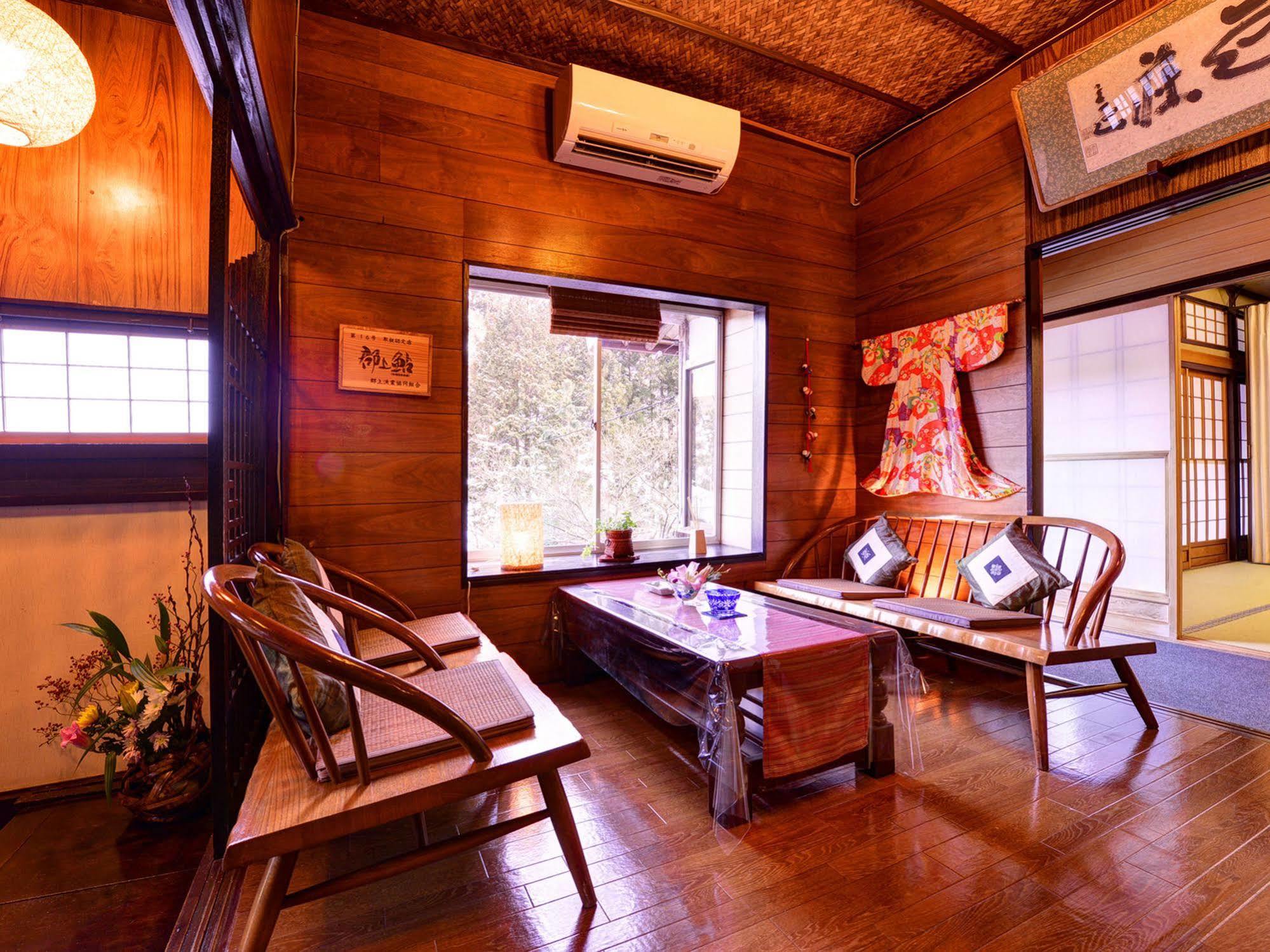 Ryoriryokan Kinshokan Gujō Exterior foto